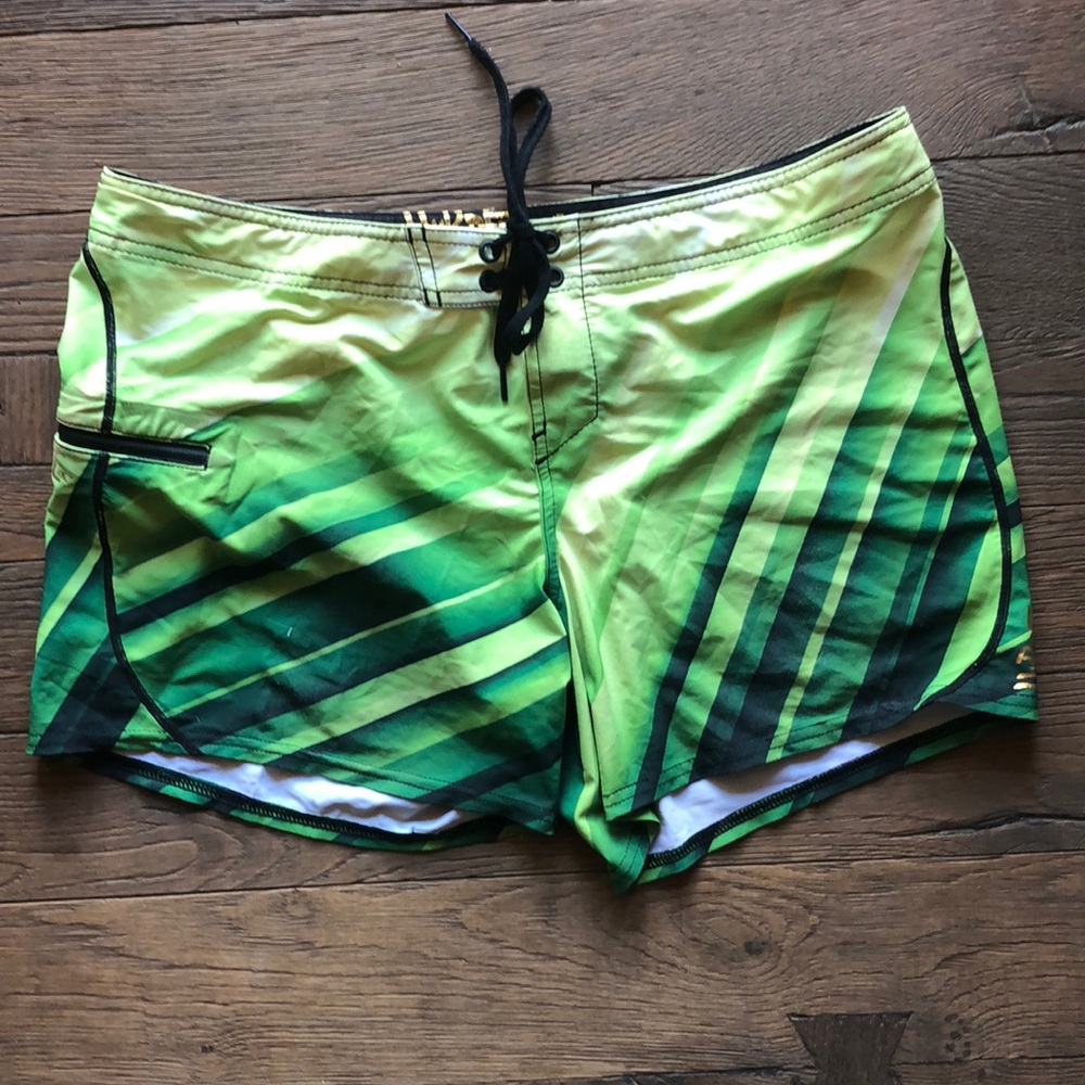 O’Neill Hipster Freak Boardshorts size 10